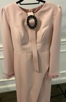 فستان بأكمام ريش كريب سترتش مع حزام