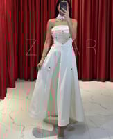 فستان بدون اكمام بجيوب مخفية و سكارف مطرز