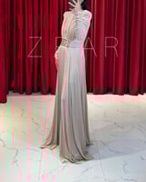 ‎فستان ترتر اسود جيرسيه برقبة عالية ودرابيه عالصدر...