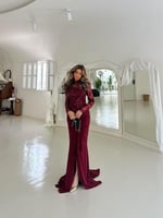 فستان ماكسي ليكرا وتل مطرز بالترتر