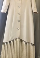 فستان كريب راقي باهداب منسدلة