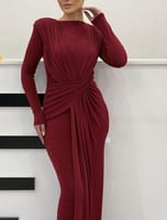 فستان بنمط لف خصر جيرسيه واكتاف بارزة