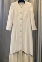 فستان كريب راقي باهداب منسدلة