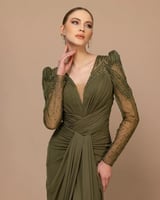 فستان سهره كينزال تل باكمام شك وذيل منسدل