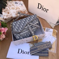 DIOR L