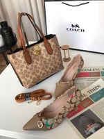 COACH COLLECTION