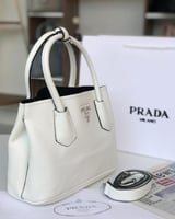 PRADA M