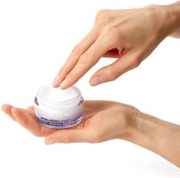 كريم ترطيب ليلي هيالورون اكسبيرت بحمض الهيالورونيك...