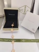 اسواره فان كليف 5 وردات - مع الملحقات