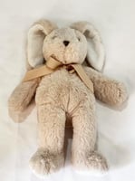 دمية ارنوب مع امكانية كتابة اسم على الاذن