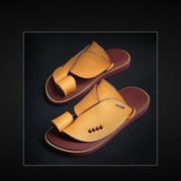 حذاء شرقي فاخر 1079