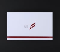 شماغ رسم ابيض Q3