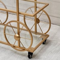 (ترولي)عربيه تقديم باللون الذهيي