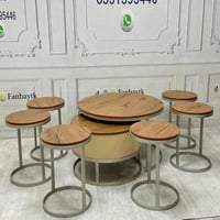 طقم طاولتين متداخلة مع 4 خدمة خشب سنديان