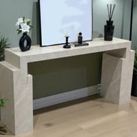 مدخل كونسول أنيق