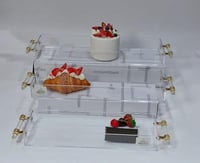 مجموعة ثلاث صواني أكريليك شفاف