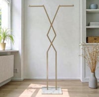 علاق ملابس بقاعدة بديل رخام بارتفاع 170 سم