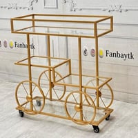 عربة تقديم ذهبي