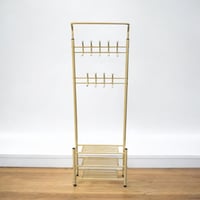 معلاق ملابس بأرفف : AQEEL_ATH