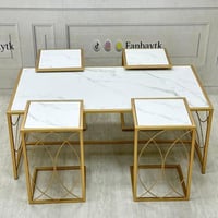 طقم طاولات ذهبي بسطح خشبي أنيق