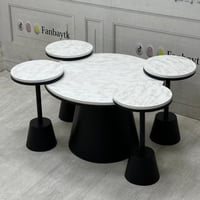 طقم طاولة صاج اسود 5 قطع سطح خشب شكل رخام