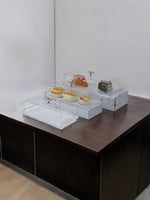 مجموعة ثلاث صواني أكريليك شفاف