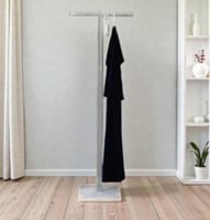 علاق ملابس بقاعدة بديل رخام بارتفاع 170 سم