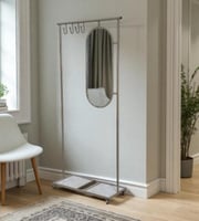 علاق عبايات حديد بلون شمباني فاخر مع قاعدة سيراميك...