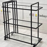 عربية تقديم ضيافة اسود