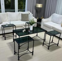 طقم طاولة تقديم مع 4 خدمة - تصميم زجاجي بإطار أسود...