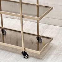 ترولي/ تقديم ٤ دور ذهبي زجاج عسلي