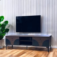 طاولة بلازما مقاس 140 سم : SHMLTV303