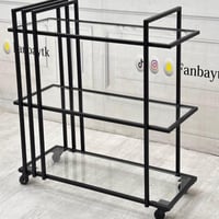 عربية تقديم ضيافة اسود