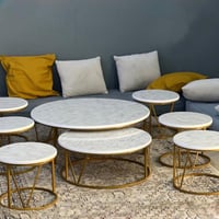 طقم طاولة ارضي 8 قطع سطح خشب شكل رخام