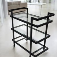 عربية تقديم 3 دور زجاج