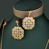 طقم مطلي بسلسال طويل