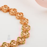 اسوارة مطليه بتصميم عالمي