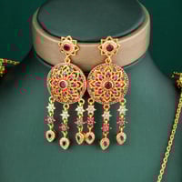 طقم كويتي بسلسال طويل