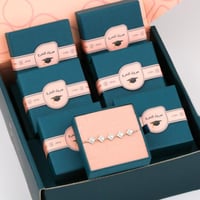 بوكس توزيعات أساور 6 قطع