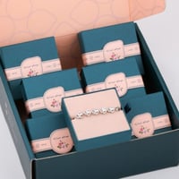 بوكس توزيعات أساور 6 قطع