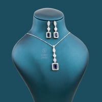 نص طقم فضي تصميم عالمي