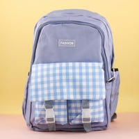 حقيبة مدرسية بتصميم عصري