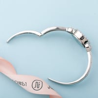 ساعة نسائية مصاغة من الفضة عيار 925