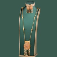 طقم كويتي بسلسال طويل