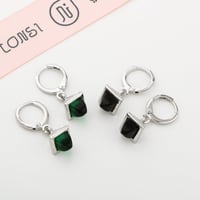 حلق زركون مميز مطلي