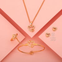 طقم أطفال ذهبي ناعم