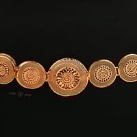 كولكشن كبير مطلي بالذهب