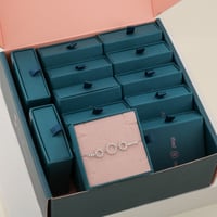 بوكس توزيعات اساور 6 قطع