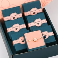 بوكس توزيعات أساور 6 قطع