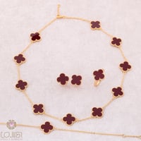 طقم ناعم ذهبي